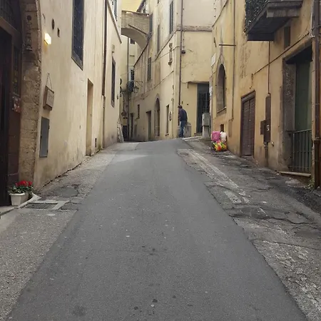 Via Della Posterna * Spoleto