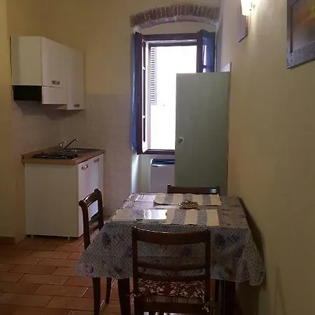 Via Della Posterna شقة